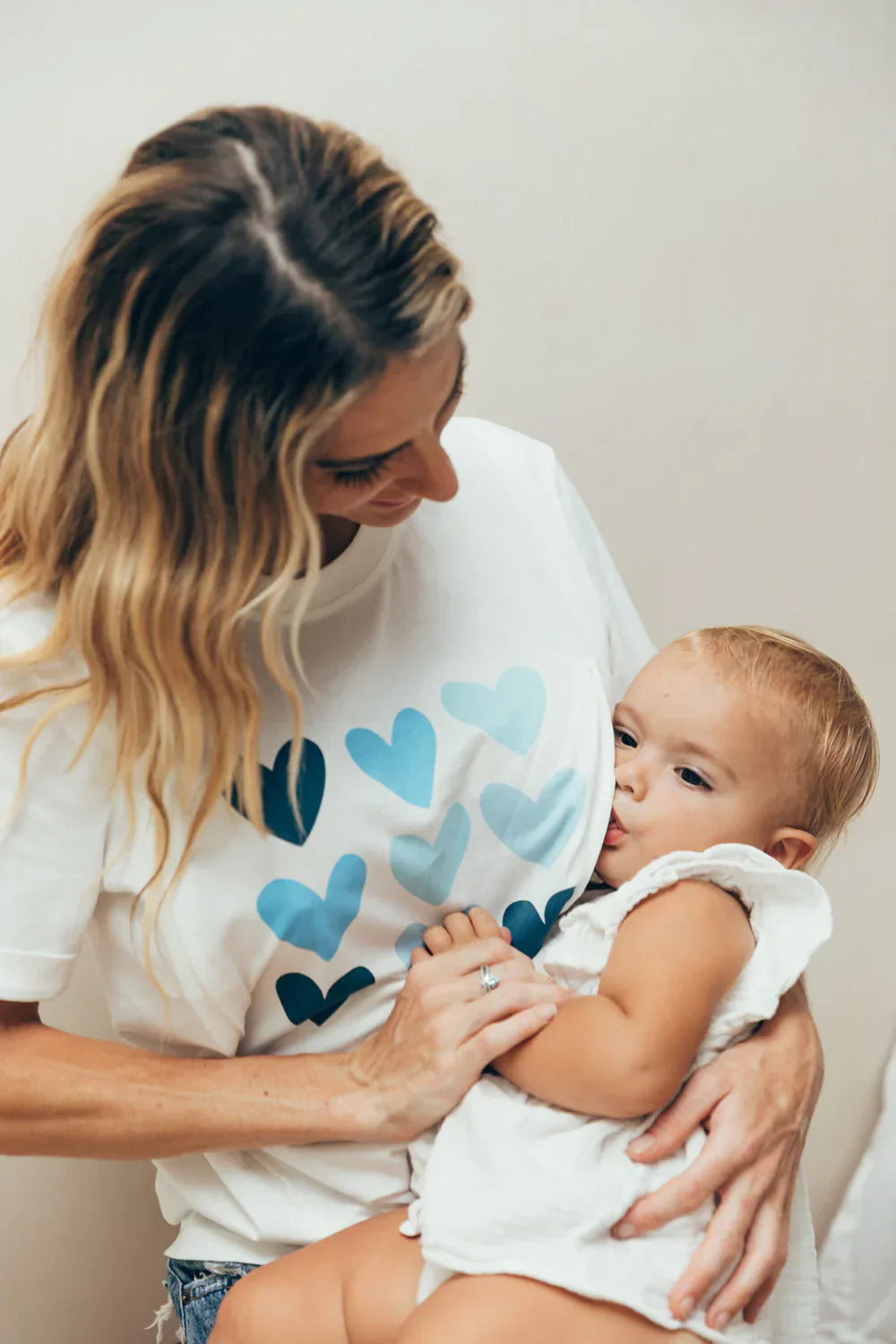 Les essentiels dressing d'une future maman : de la grossesse au postpartum avec 23 Mai Paris