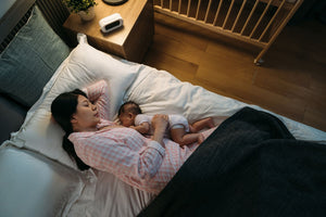 Allaitement nocturne : 7 astuces pour des nuits plus sereines